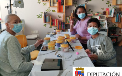 05/10/2025 TALLERES EN EL HOSPITAL PARA MENORES CON CÁNCER