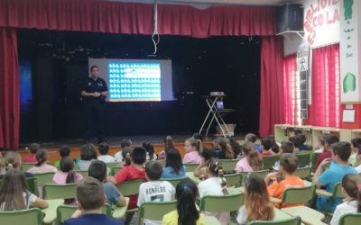 28/05/2019 – CONCIENCIACIÓN SOBRE EL CÁNCER INFANTIL – VISITA A LOS «C.E.I.P. PADRE MANJÓN (BENAHADUX) Y «JOAQUÍN VISIEDO» (VIATOR)